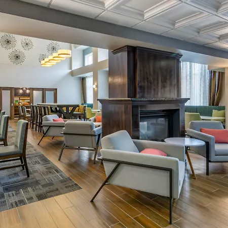 Hampton Inn & Suites Edmonton/West-3