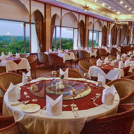 Hotel Clarks Shiraz-2