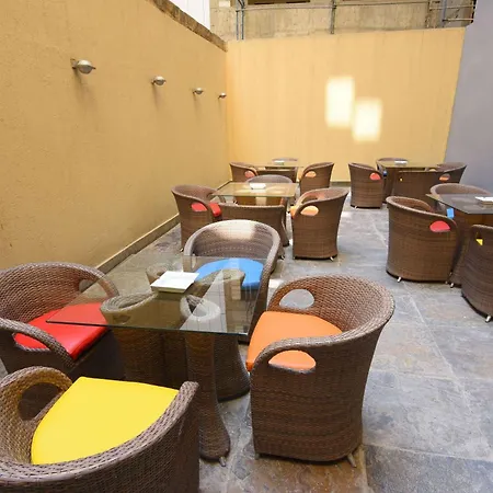 Ramada By Wyndham Downtown Beirut-3