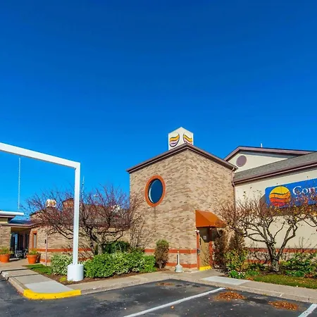 Comfort Inn & Suites Erie - Splash Lagoon Indoor Waterpark-2