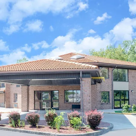 Days Inn By Wyndham Geneva/Finger Lakes-2