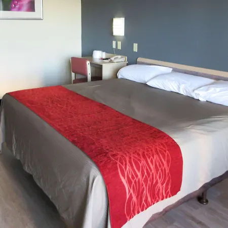 Econo Lodge Paducah West I-24-2