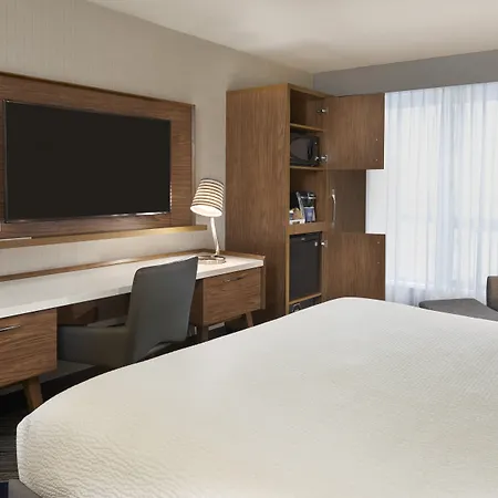 Four Points By Sheraton Toronto Airport East-2
