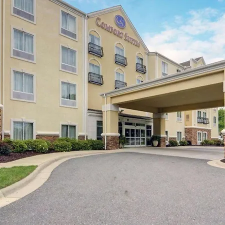 Comfort Suites Near Hot Springs Park-2