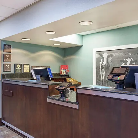 Hampton Inn Cullman-3