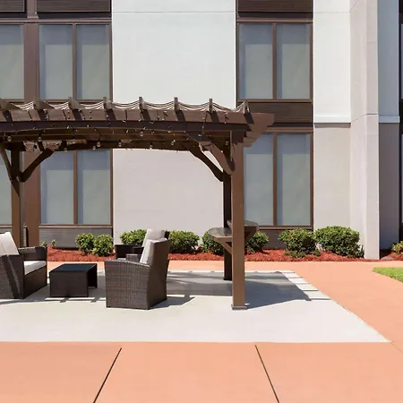 La Quinta Inn & Suites By Wyndham Dothan-2