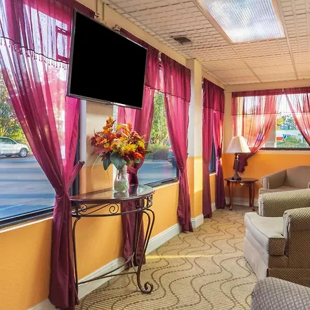 Econo Lodge Laurel-2