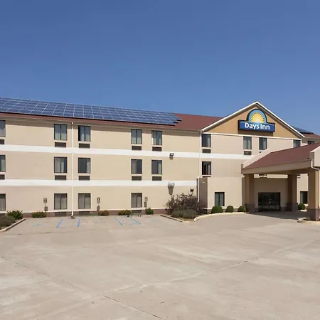 Days Inn By Wyndham Jefferson City-2