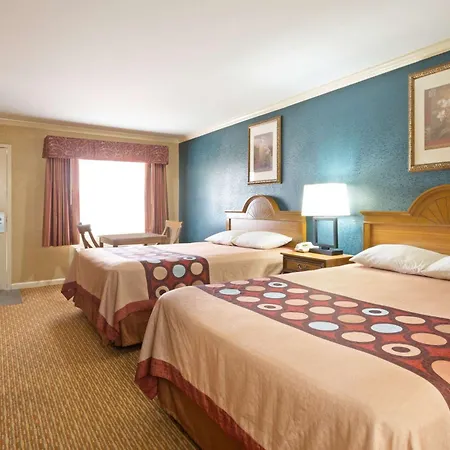Super 8 By Wyndham Covington-2