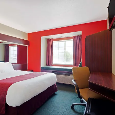 Microtel Inn & Suites By Wyndham Brandon-2