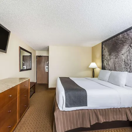 Super 8 By Wyndham Canon City-2