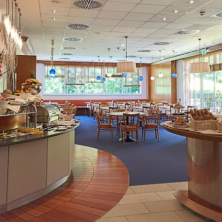 Star Inn Hotel Premium Graz-3