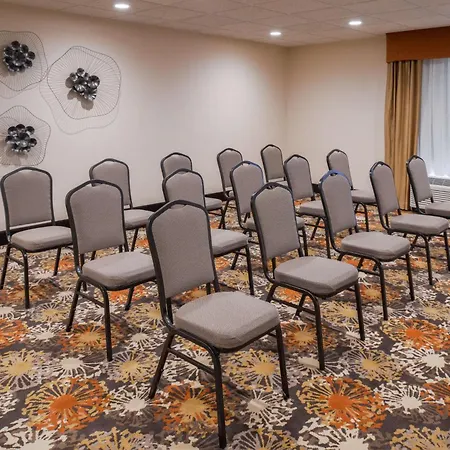 Hampton Inn Elkhart-2
