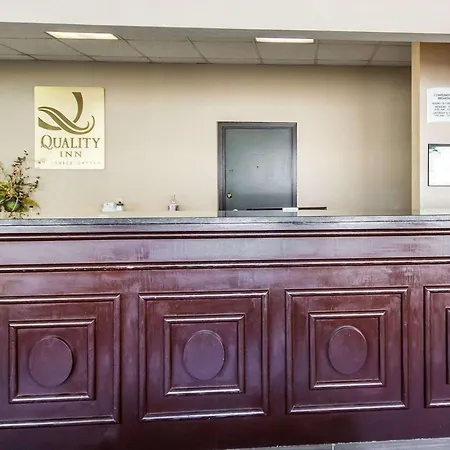 Quality Inn & Suites Elizabethtown-3