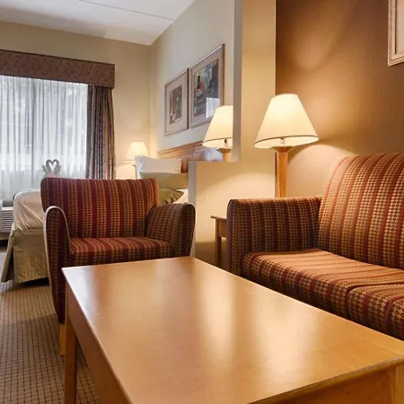 Best Western Plus Newport News-2