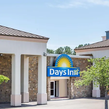 Days Inn By Wyndham Charlottesville/University Area-3