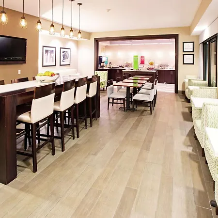Hampton Inn Elizabethtown-3