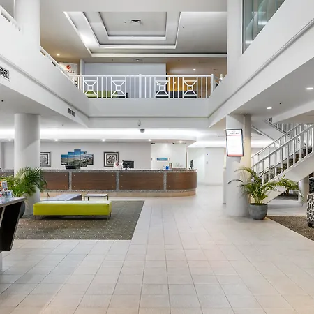 Rydges Esplanade Resort Cairns-2
