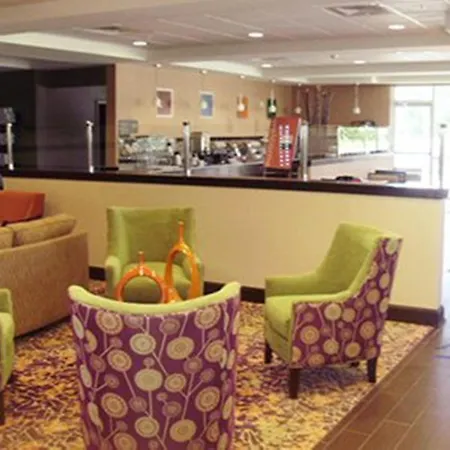 Comfort Inn & Suites Dothan East-2
