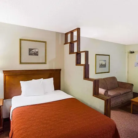 Fiesta Inn And Suites Medical Center I-10-3
