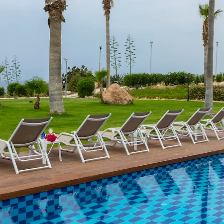 Leonardo Laura Beach & Splash Resort-2