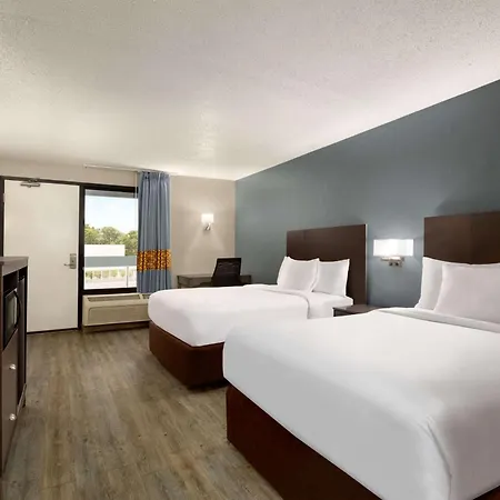 Baymont By Wyndham Wilmington-2