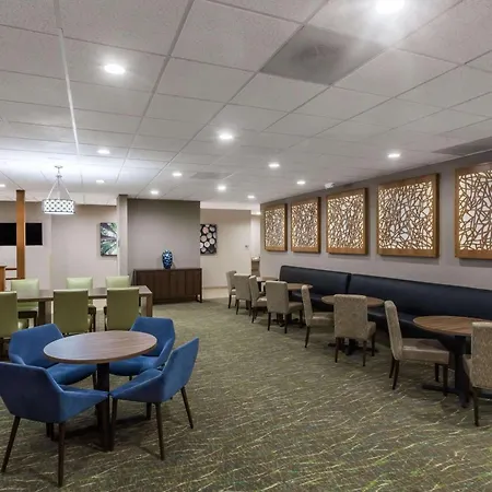 Wyndham Garden Fresno Yosemite Airport-3