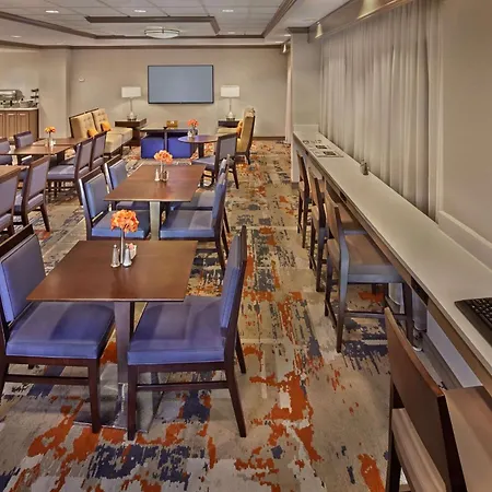 Doubletree By Hilton Little Rock-2