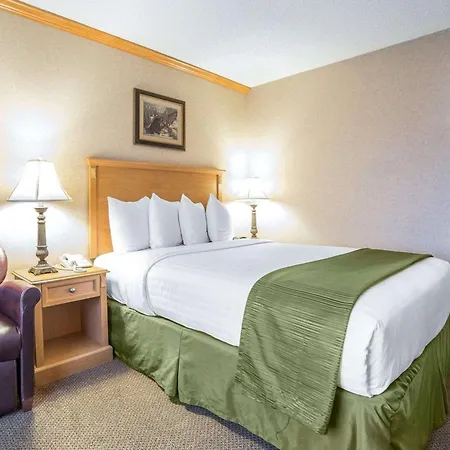 Quality Inn & Suites Casper Near Event Center-3
