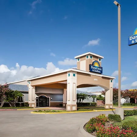 Days Inn & Suites By Wyndham Corpus Christi Central-2