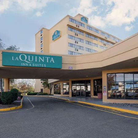 La Quinta By Wyndham Secaucus Meadowlands-3