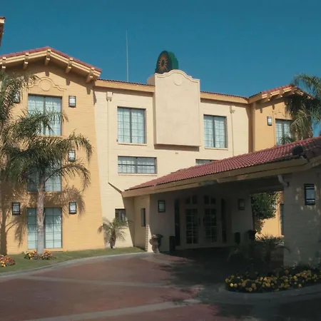 La Quinta Inn By Wyndham Bakersfield South-3