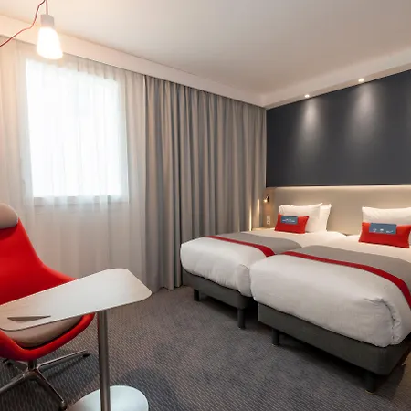 Holiday Inn Express Paris - Velizy By Ihg-2