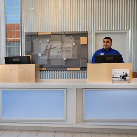 Holiday Inn Express Monterey - Cannery Row By Ihg-3