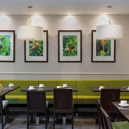 Best Western Rives de Paris La Defense-3