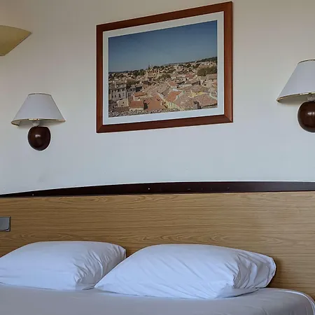 Campanile Salon-De-Provence-2