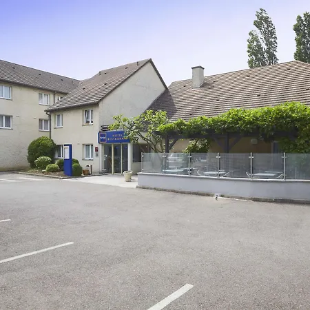 Hôtel Restaurant Kyriad Mulhouse Nord Illzach-2