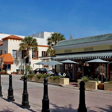 Hampton Inn Cocoa Beach-2