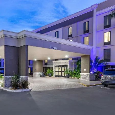 Comfort Inn & Suites St Pete - Clearwater International Airport-3