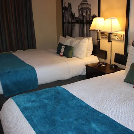 Super 8 By Wyndham Berkeley-3