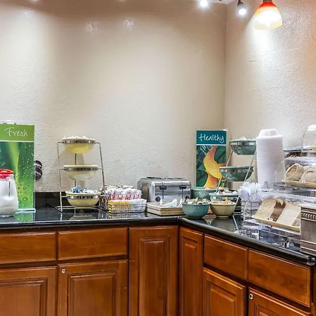 Quality Inn Salinas City Center Area-2