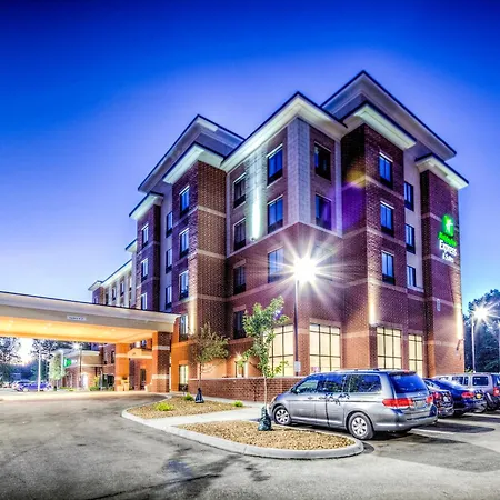 Holiday Inn Express & Suites Cleveland/Westlake By Ihg-3