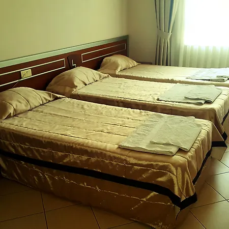 Lemon Hotel-2