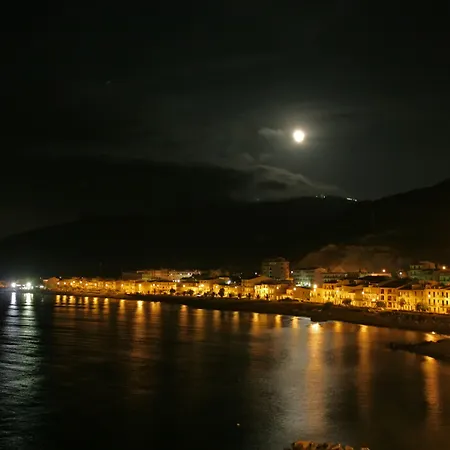 Museo Albergo D'Arte Contemporanea Atelier Sul Mare-3