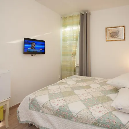 Rooms Split Pezelj-2