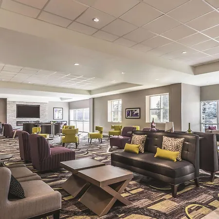 La Quinta By Wyndham Cincinnati Sharonville-3