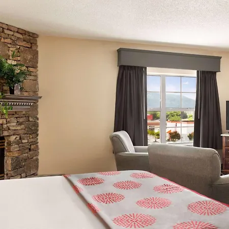 Ramada By Wyndham Pigeon Forge North-3