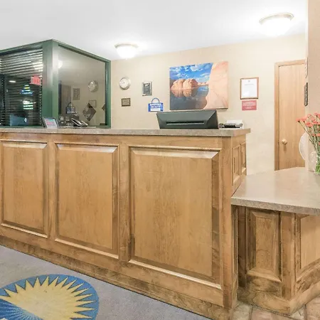 Days Inn By Wyndham West Rapid City-3