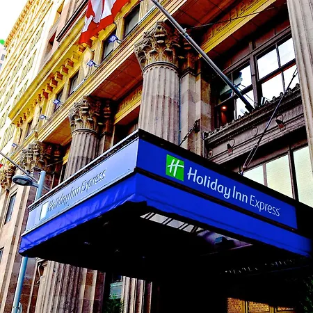 Holiday Inn Express Cleveland Downtown By Ihg-3