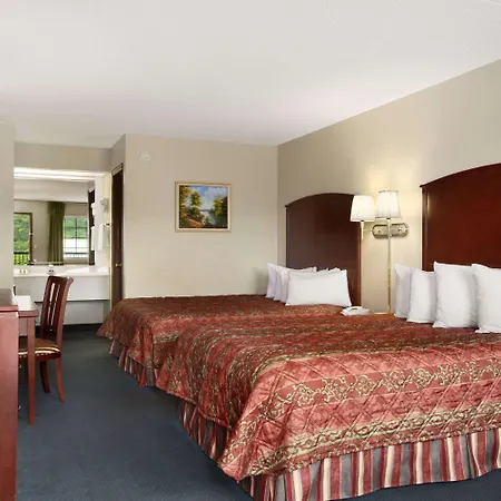 Days Inn By Wyndham Branson/Near The Strip-3